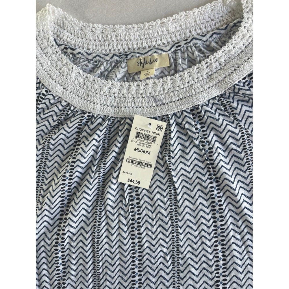 Style & Co Womens Medium Navy Blue White Zig Zag Crochet Neck Flutter Sleeve Top - Picture 3 of 8
